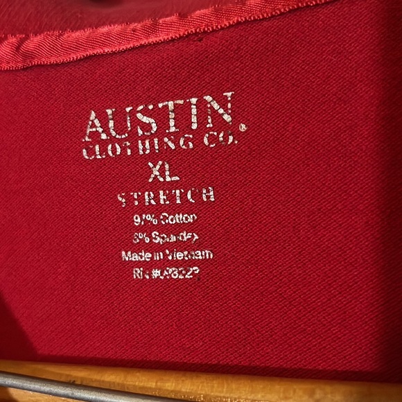 T-shirt - Picture 2 of 2